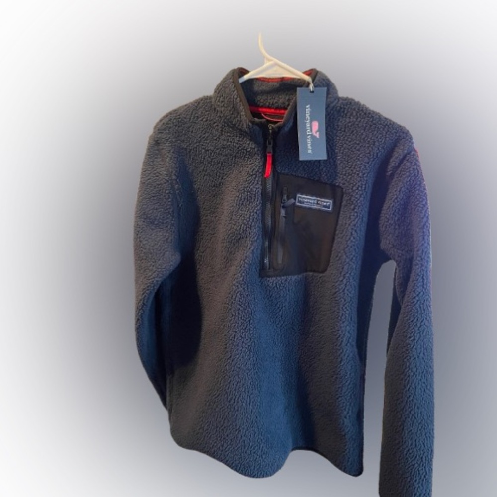 Vineyard and Vines quarter zip
